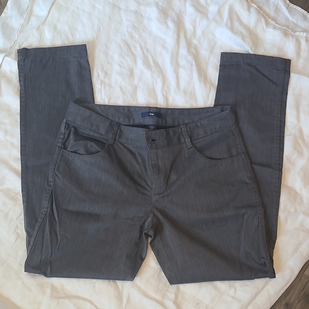 GAP Gray Straight Leg Pants Versatile Style